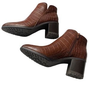 Naturalizer Lailah Brown Croco Ankle Booties- Sz 7.5